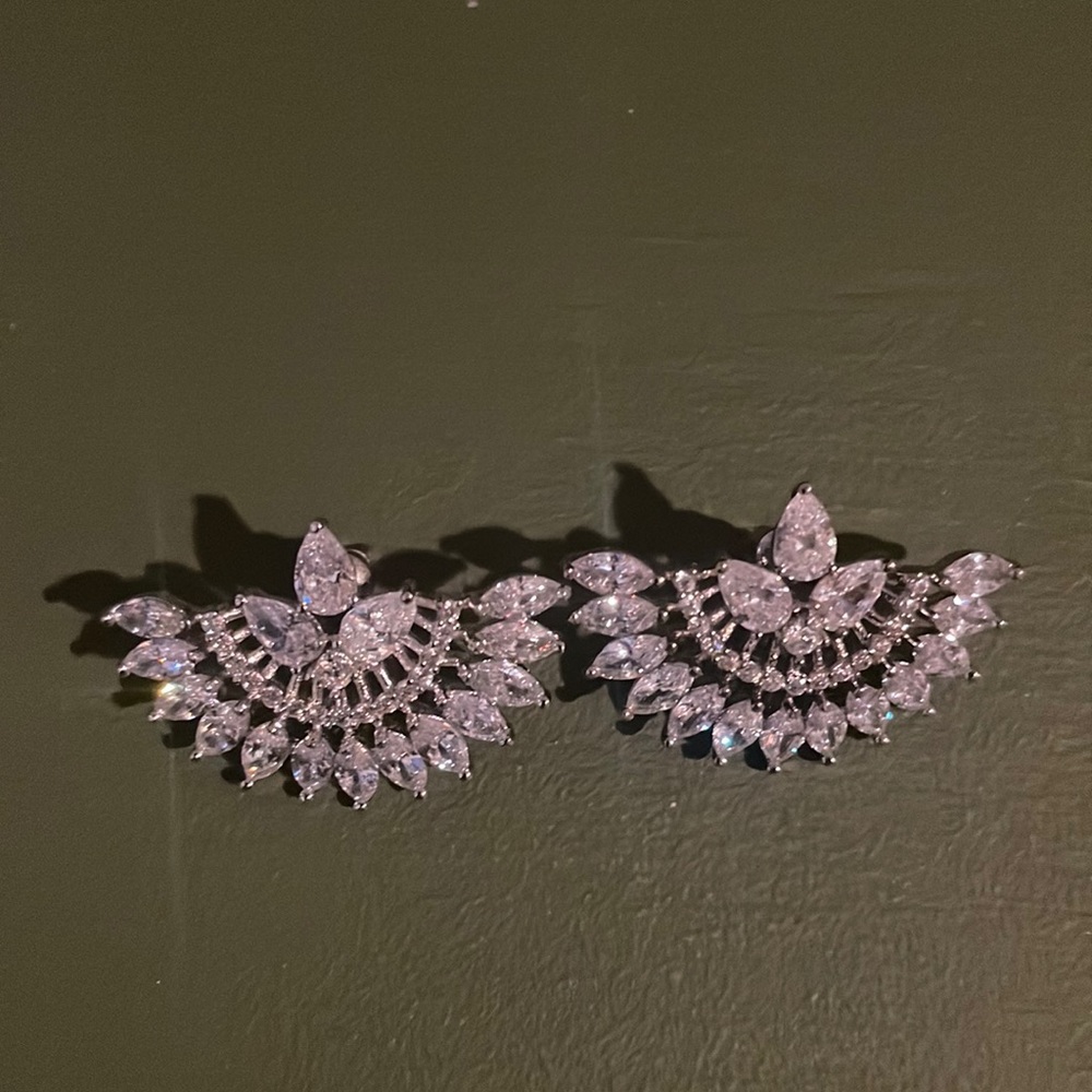 Vintage fan crystal earrings